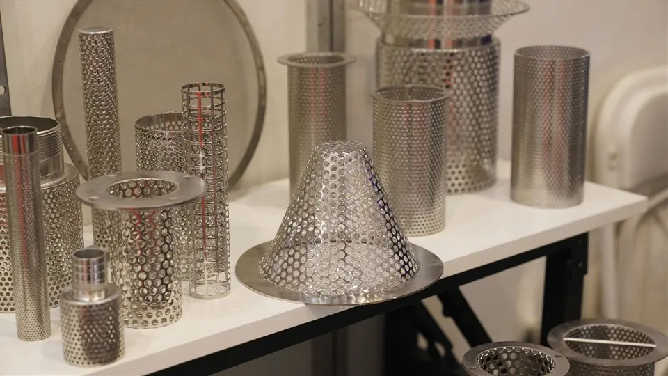 Zanglamaydigan po'latdan alangali filtr kartriji